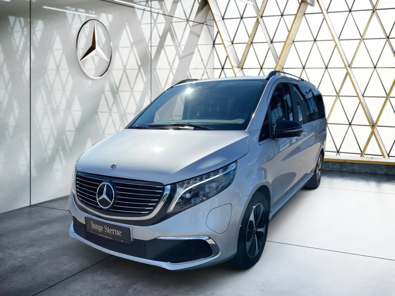 Mercedes-Benz EQV 300 AVANTGARDE Lang Airmatic*Kamera*Tisch-P* — Vehicle gallery 2