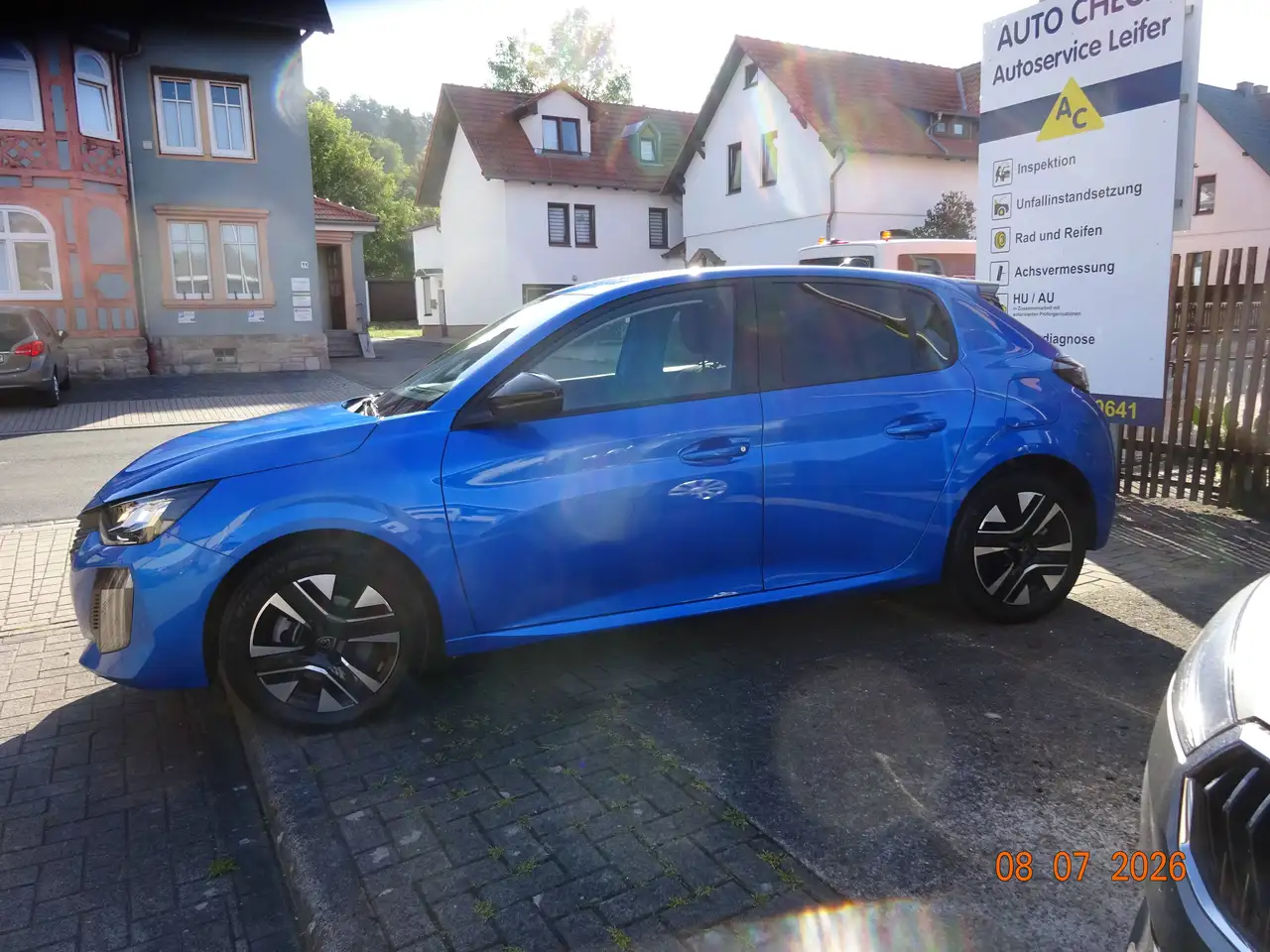 Peugeot 208 208 PureTech 100 Allure — معرض صور السيارة 5
