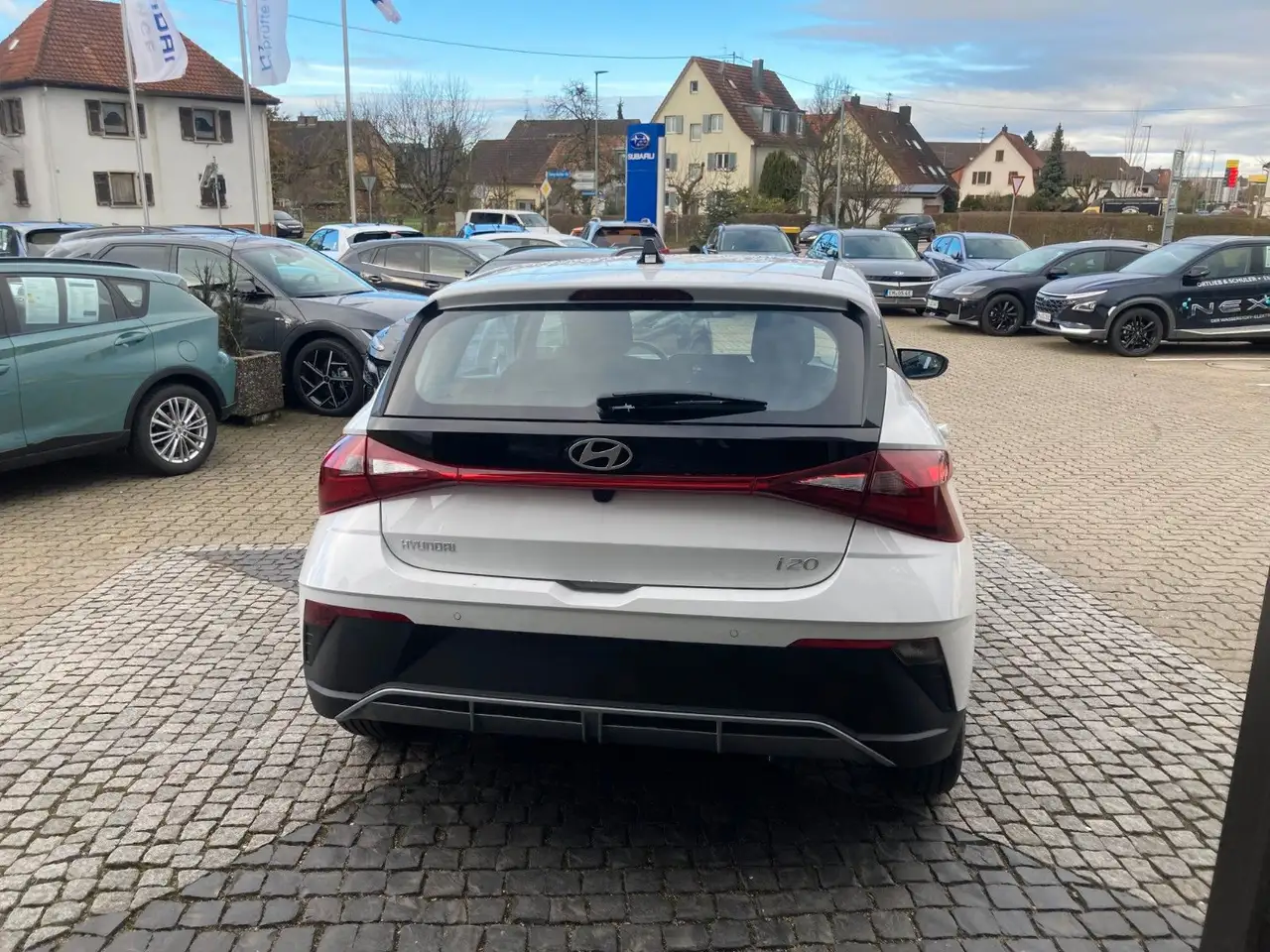 Hyundai i20 1.2 Select mit Navi und Klima — Galerie du véhicule 4