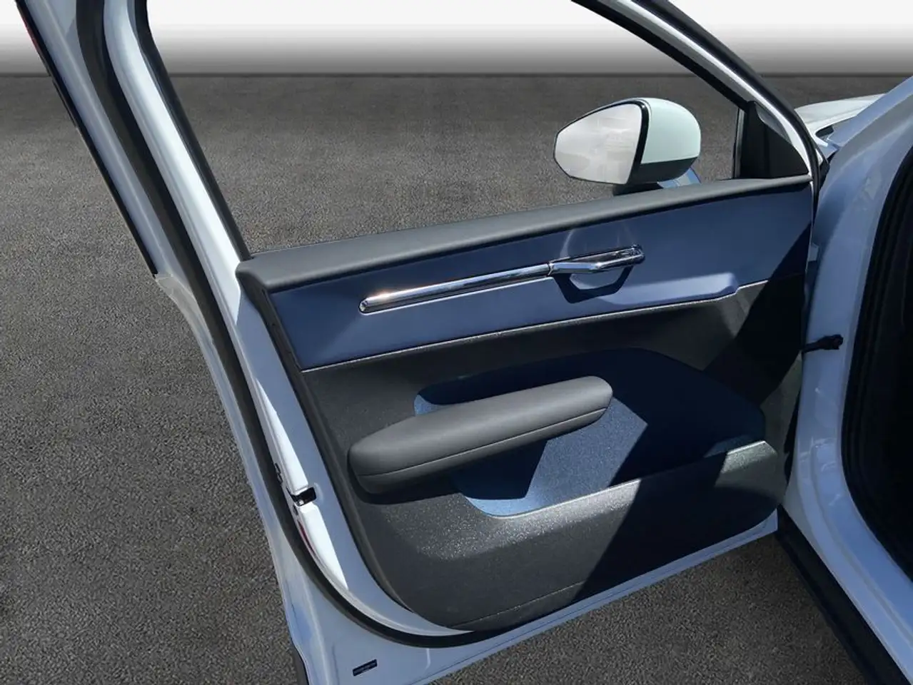 Volvo EX30 Single Motor RWD Core — Galería del vehículo 20