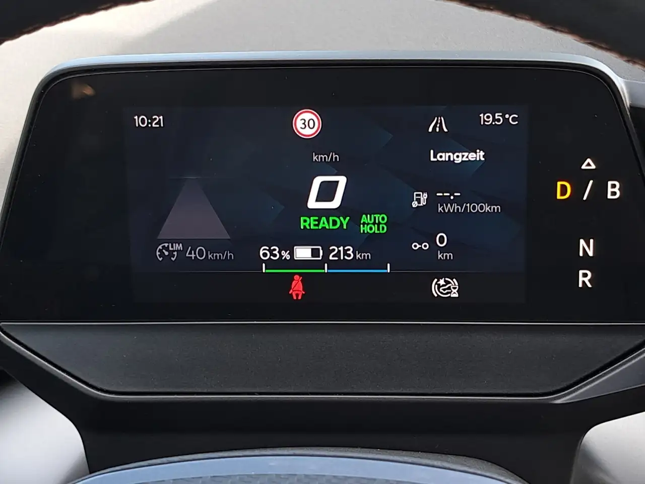 CUPRA Born APP 18" PDC LED SHZ — Galería del vehículo 19