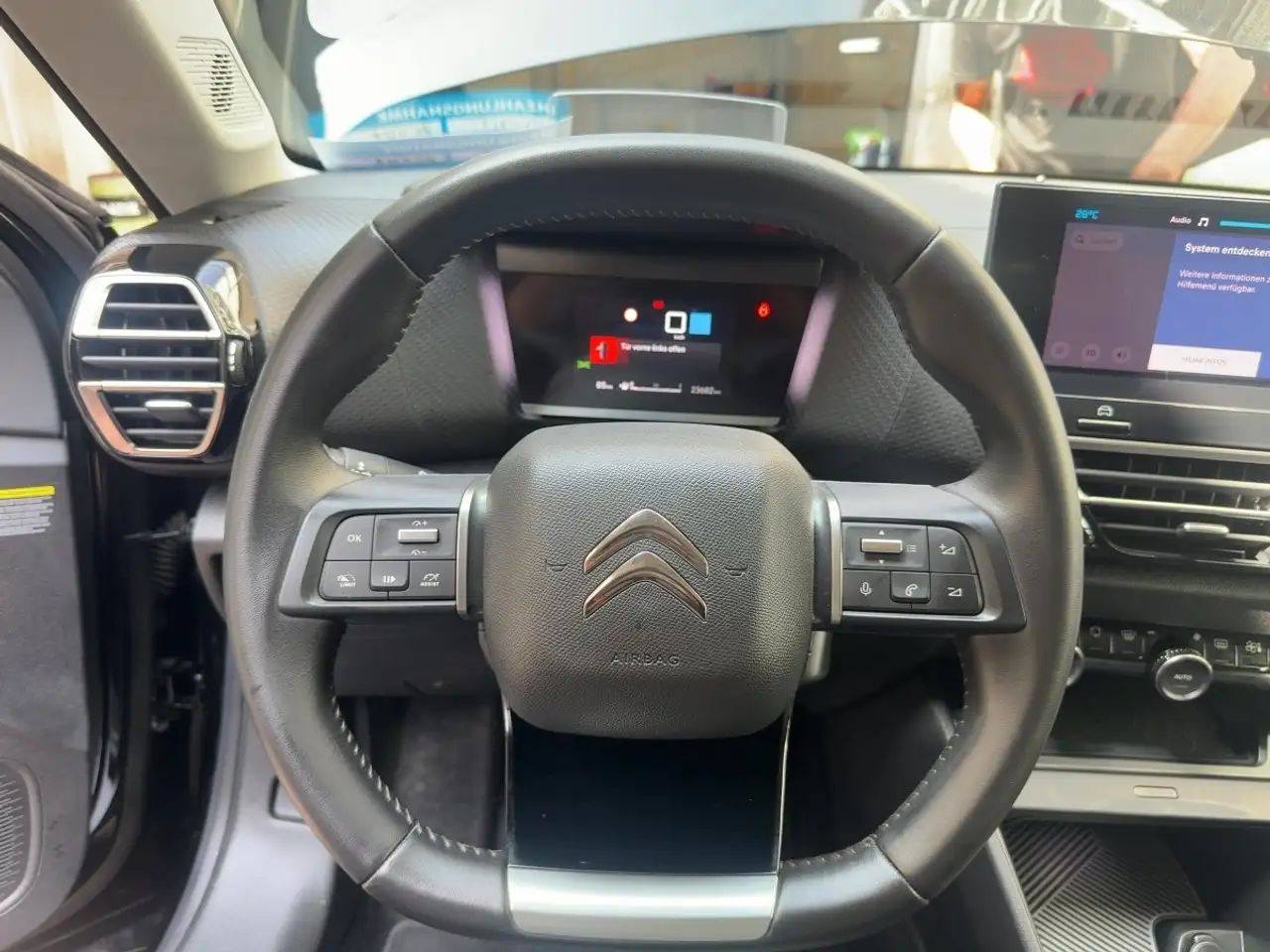 Citroen C4 1.2 PureTech 130 Max LED+Navi+SHZ+2xKlima+LM — Galerie du véhicule 11