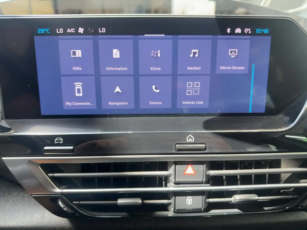 Citroen C4 1.2 PureTech 130 Max LED+Navi+SHZ+2xKlima+LM — Galerie du véhicule 14
