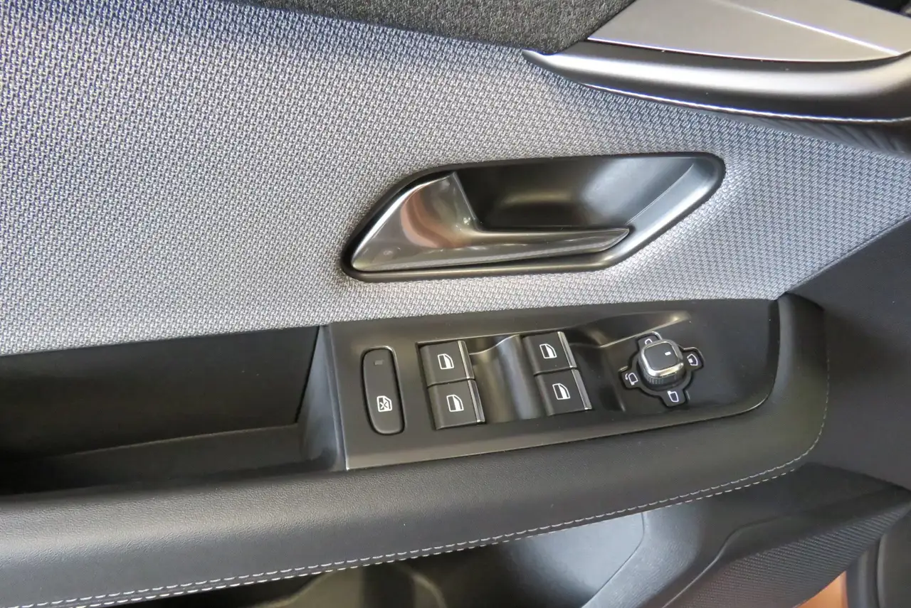 Opel Grandland 1.2 M.Hybrid GS *RFK*SH*LED*DAB*TEMP*LM*NAVI*PDC* — Vehicle gallery 13
