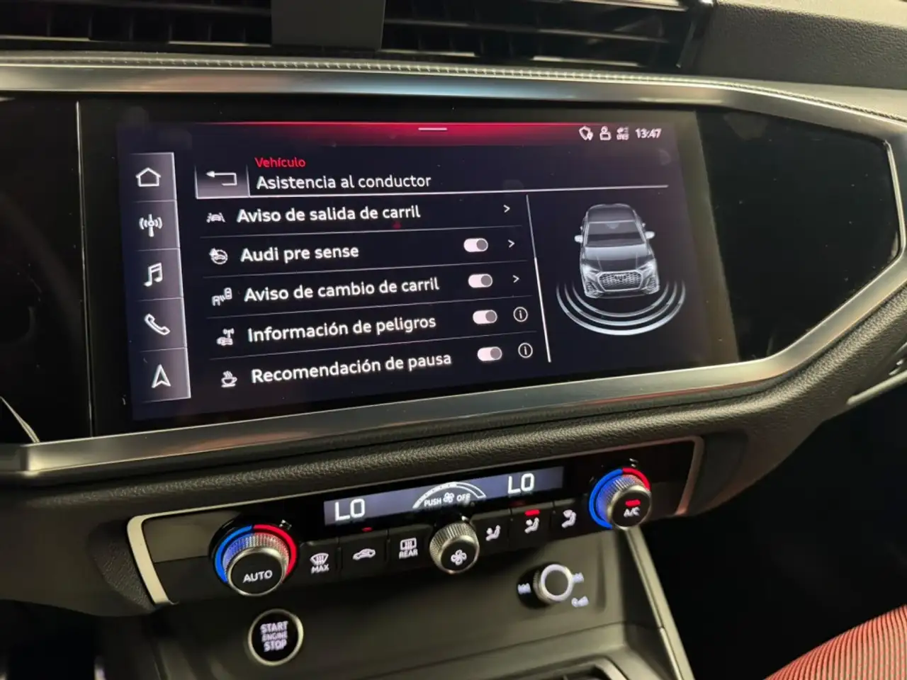 Audi Q3 Sportback 35 TDI Black line S tronic — Galería del vehículo 38