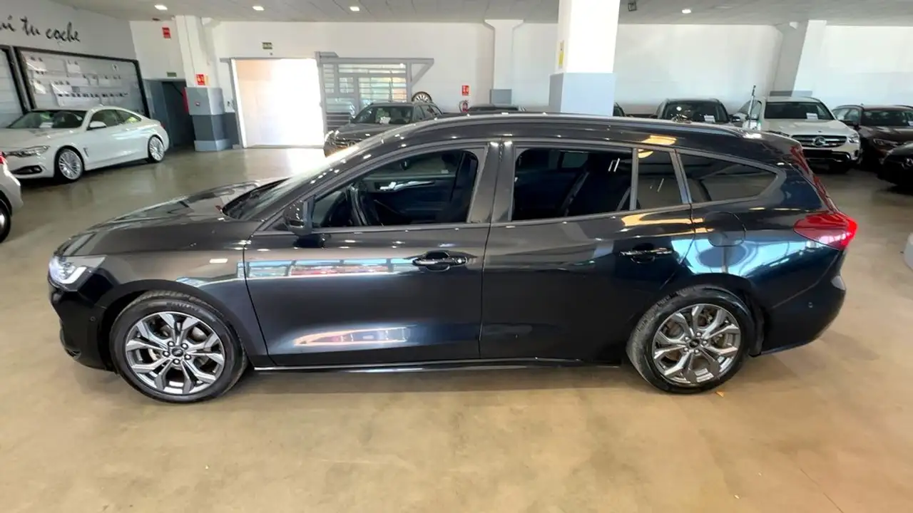 Ford Focus STLine 1.0T EcoBoost mHEV 92kW 125CV — Galería del vehículo 5