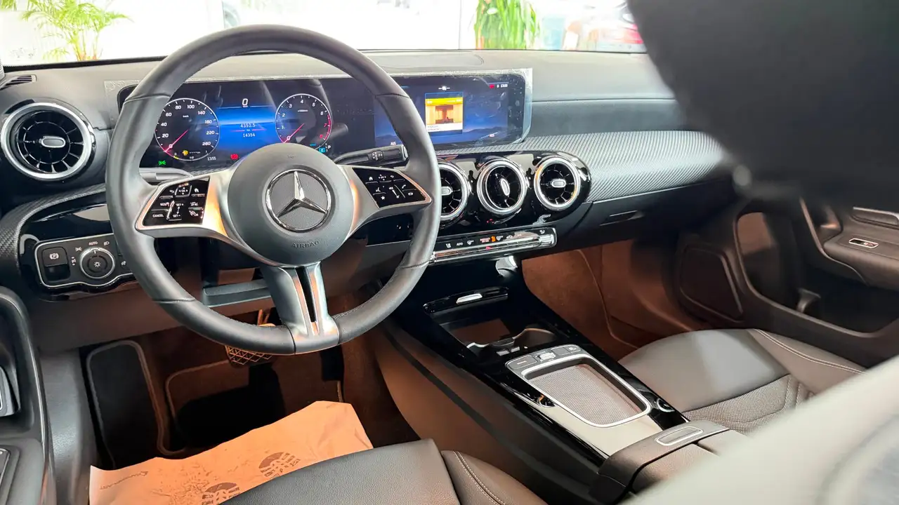 Mercedes-Benz CLA 180 7G-DCT EDITION KAMERA*1.HAND — معرض صور السيارة 16