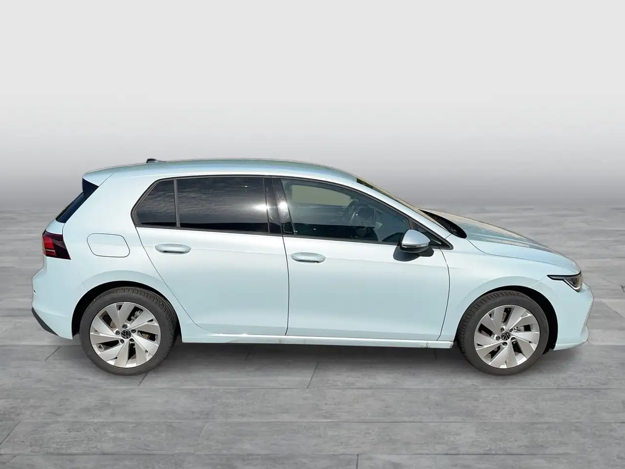 Volkswagen Golf VIII 1.5 TSI 85 kW Life,KAM,KESSY,ACC,SHZ — Vehicle gallery 6