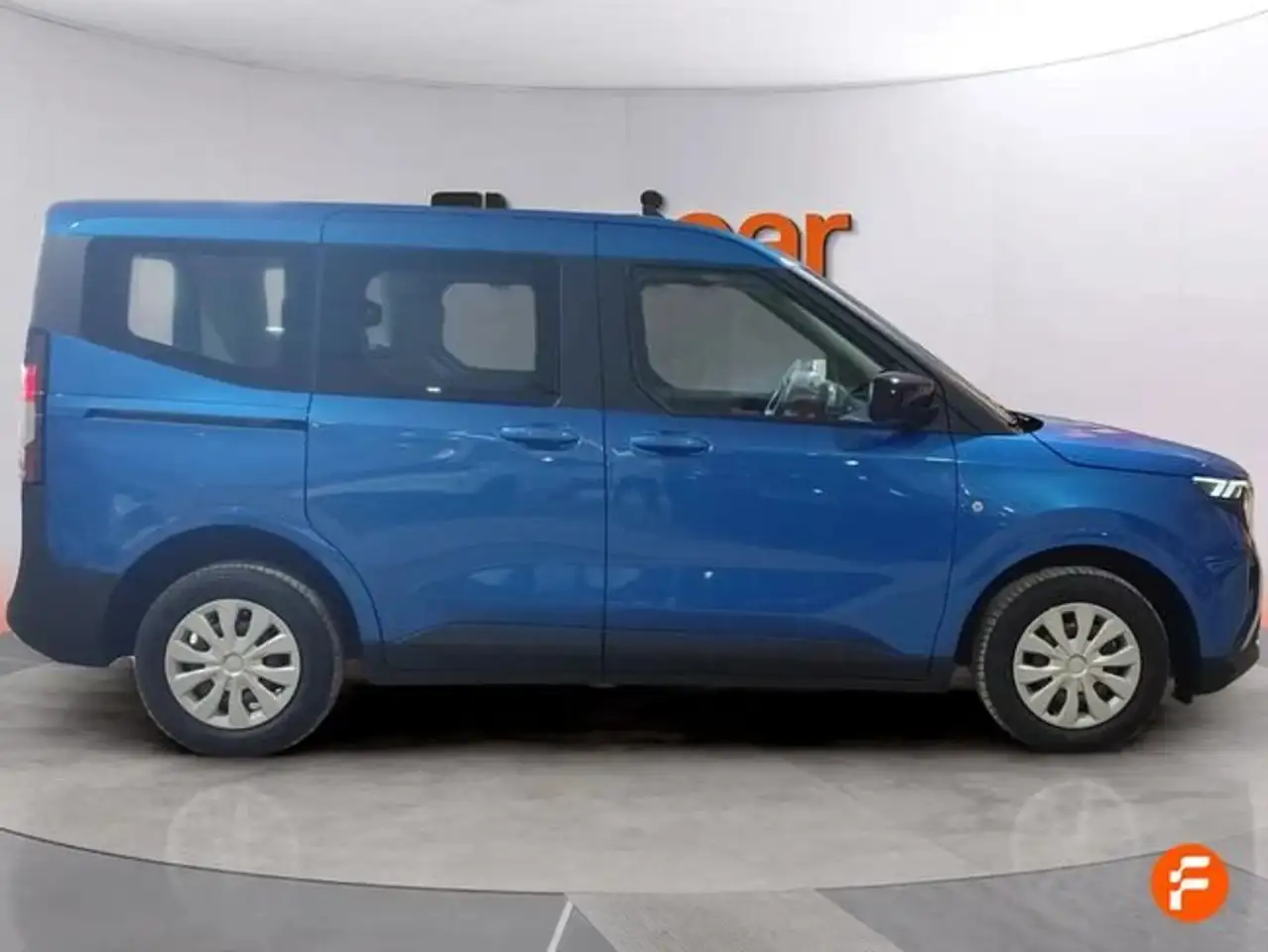 Ford Tourneo Courier 1.0 Ecoboost Trend Aut. — معرض صور السيارة 3