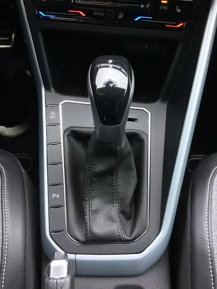 Volkswagen Polo Goal 15"LM AHZV Navi 2AC+ LED FLA 4PDC CAM — Galería del vehículo 21