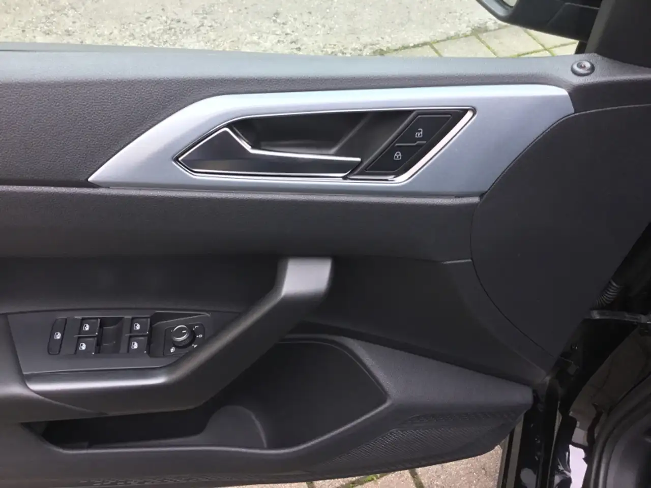 Volkswagen Polo Goal 15"LM AHZV Navi 2AC+ LED FLA 4PDC CAM — Galería del vehículo 8