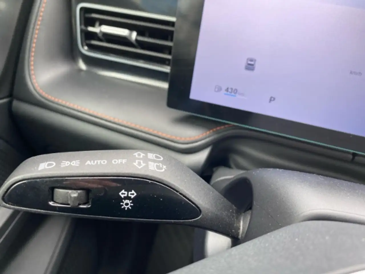 MG HS Luxury Navi+Sitzheizung+Rückfahrkamera+Apple CarPl — Galería del vehículo 21