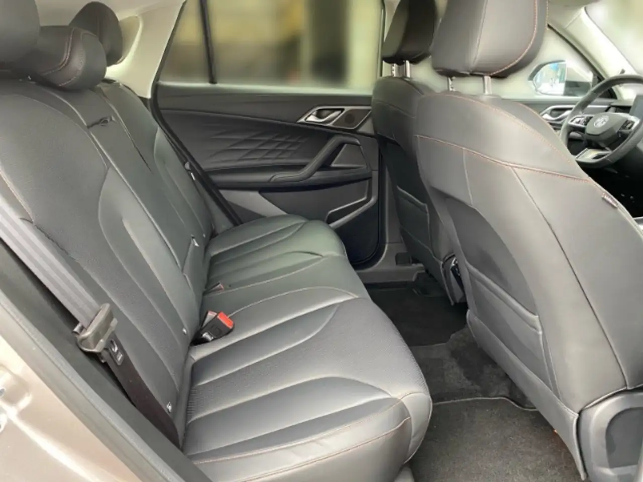 MG HS Luxury Navi+Sitzheizung+Rückfahrkamera+Apple CarPl — Galería del vehículo 13