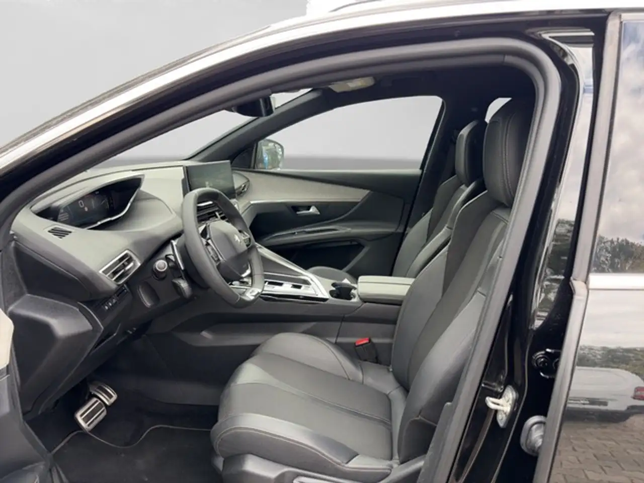 Peugeot 5008 GT HYBRID 136 e-DSC6 Anhängerkupplung / sensorg... — Galería del vehículo 8