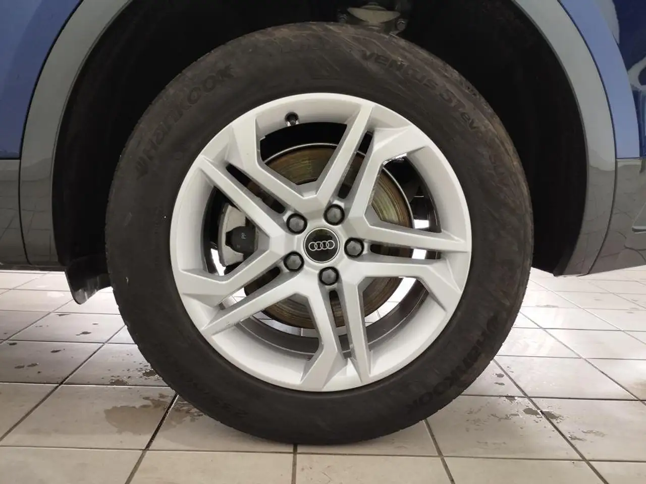 Audi Q5 40 TDI quattro-ultra Advanced S tronic 150kW — Vehicle gallery 10