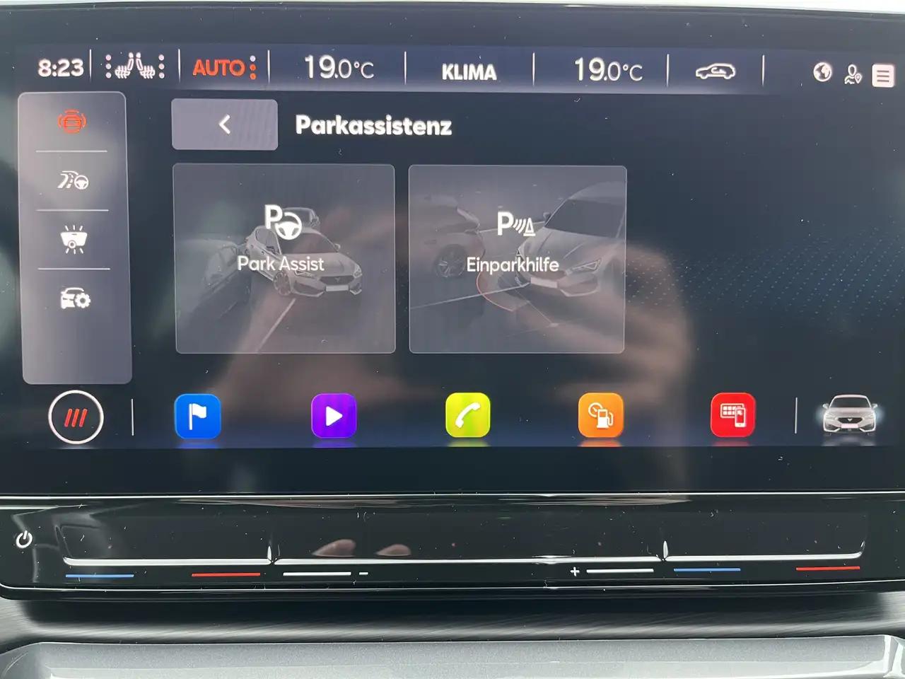 CUPRA Leon 2.0 TSI DSG VZ 163€ m.20% Anz. Navi ACC LED RFK — Galerie du véhicule 25