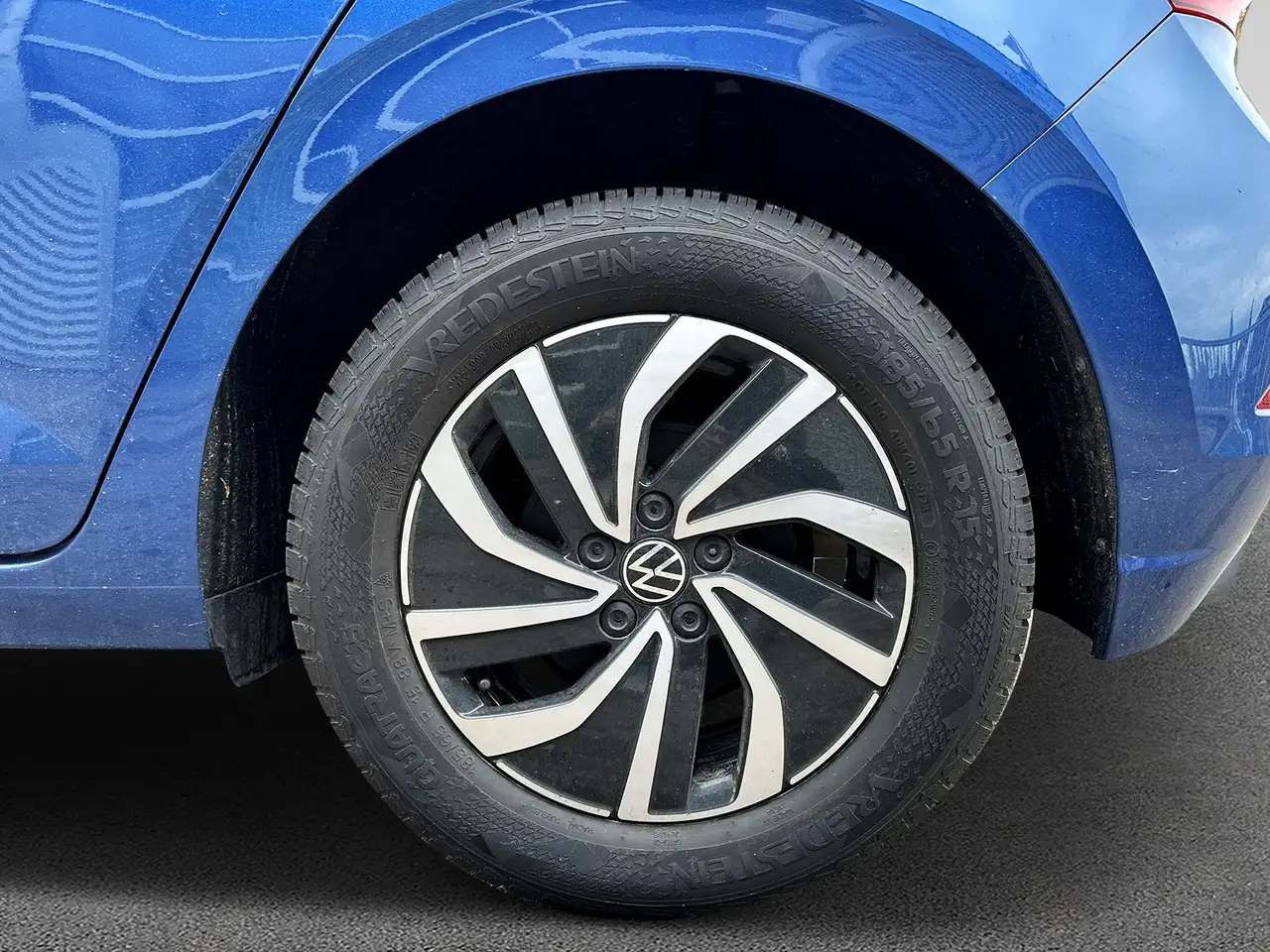 Volkswagen Polo 1,0 TSI DSG Life ACC+IQ.DRIVE+SHZ — معرض صور السيارة 8