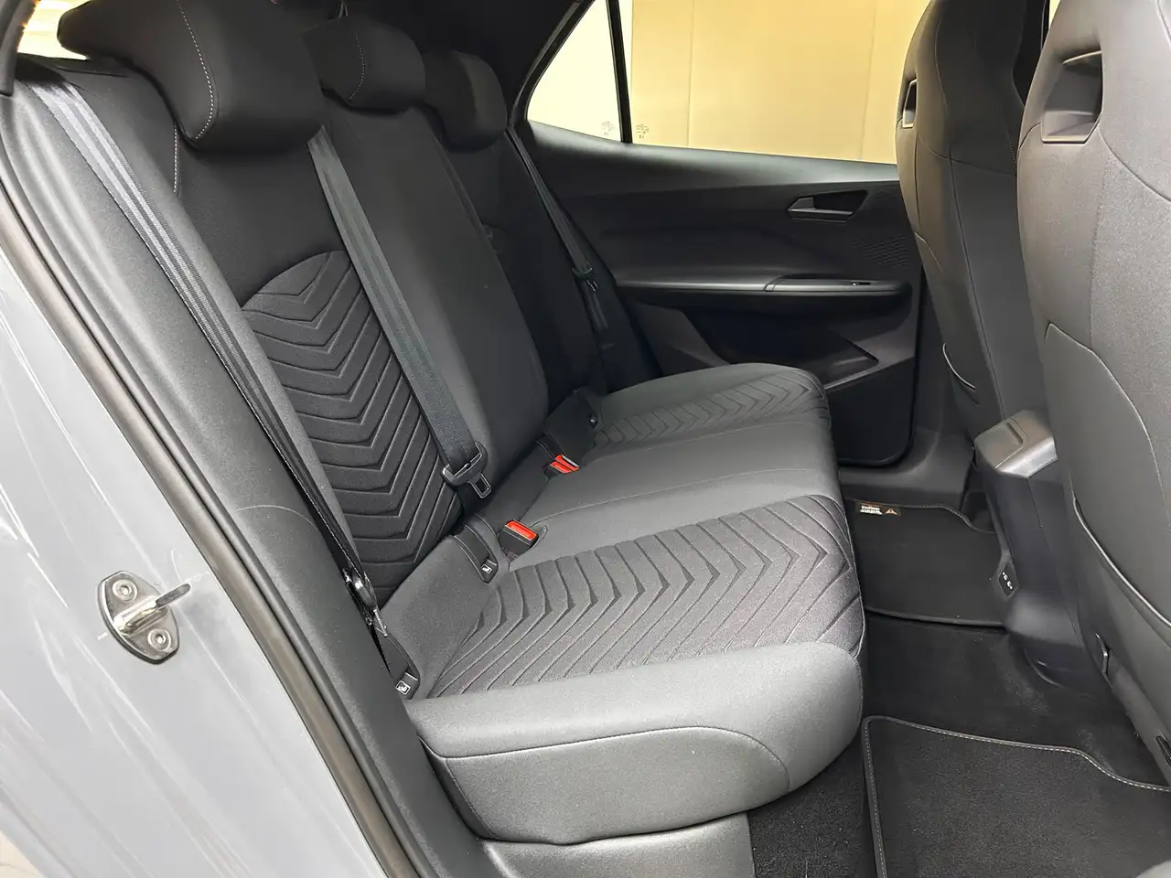 CUPRA Born 58 KWH >LED+TEMP+MFL+PDC+CARPLAY+LM — Vehicle gallery 12