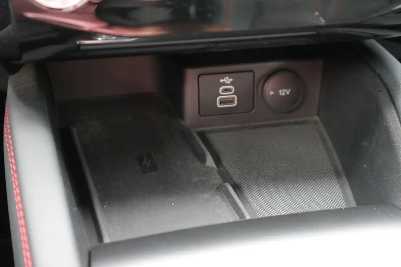 Ford Kuga 1.5 Aut. ST-Line X Matrix B&O 360° HuD — Vehicle gallery 24