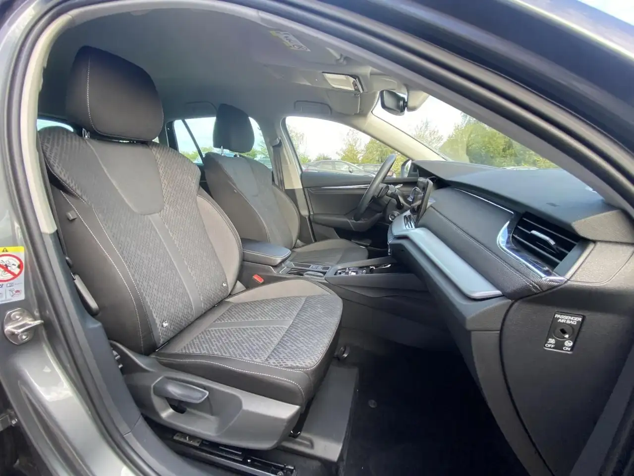 Skoda Octavia Combi 1.5 eTSI DSG STYLE AHK+EL.HECK+HEA — Vehicle gallery 17