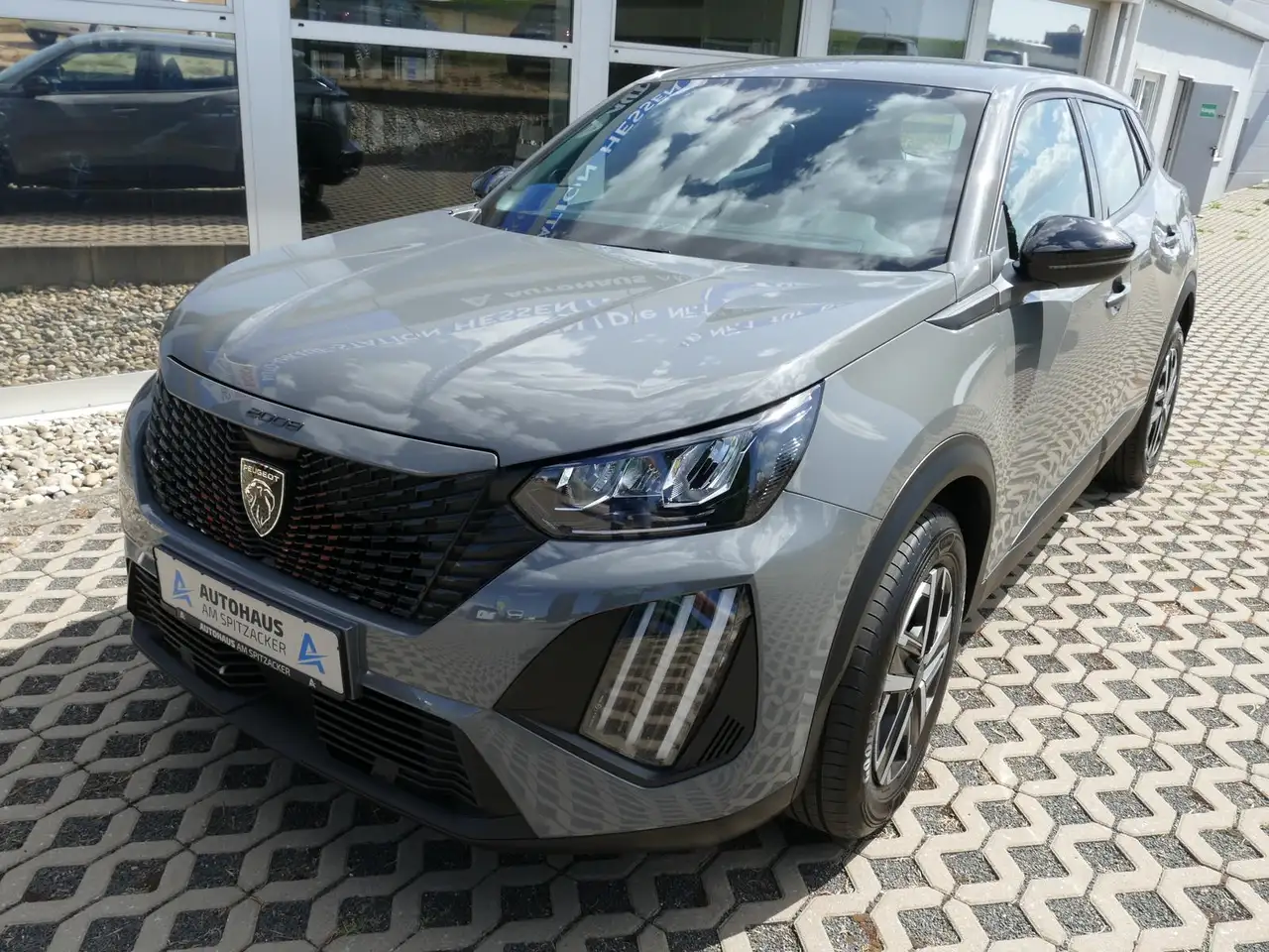 Peugeot 2008 1.2 PureTech Active LED Apple CarPlay Android — Galerie du véhicule 2