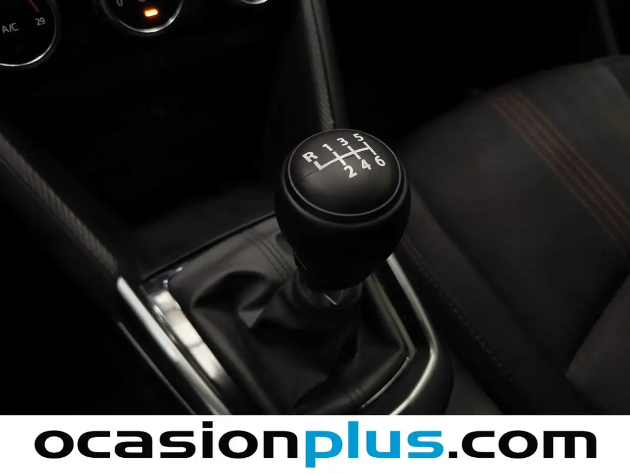 Mazda 2 1.5 e-Skyactiv G Homura Aka 66kW — Vehicle gallery 5