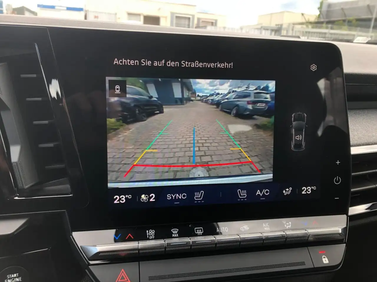 Renault Austral Mild Hybrid 160 Evolution ACC Kamera LED — معرض صور السيارة 11