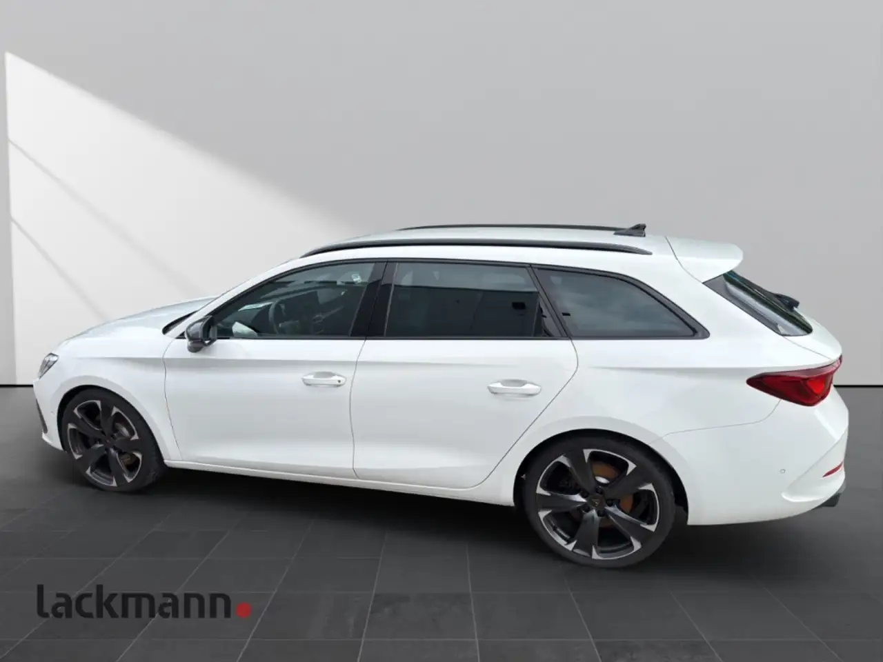 CUPRA Leon Sportstourer VZ *Navi*LED*Kamera*Kessy*Winterp.* — Vehicle gallery 16