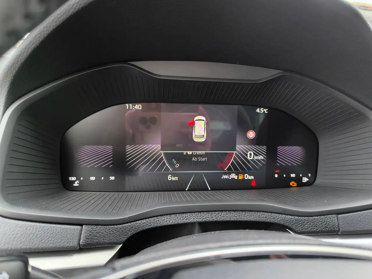 Skoda Karoq Style 1.5 TSI 150PS AHK Navi Fahrprofil Kamera LED Kessy Sitzheizung PDC vorne u. hinten 17" Alufelgen Wireless Charging — Galerie du véhicule 12