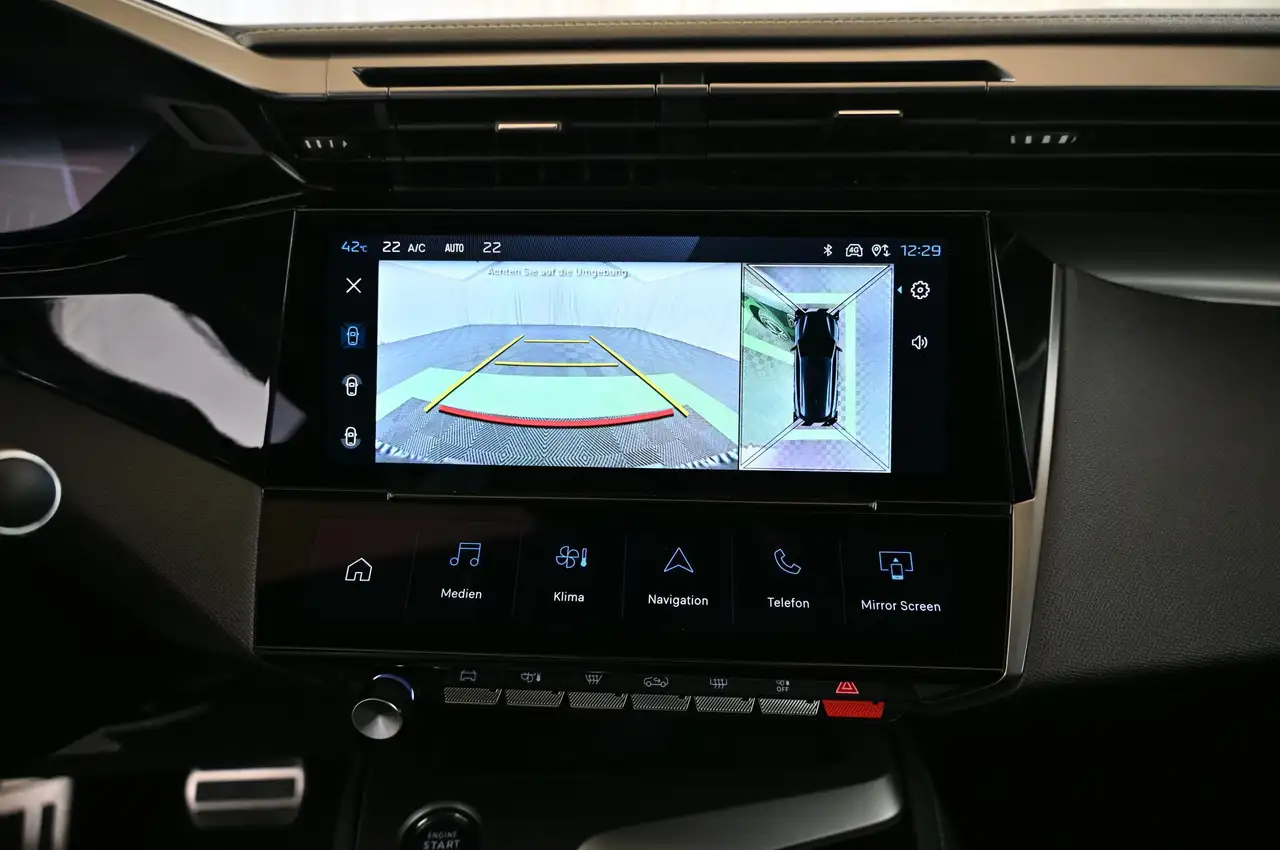 Peugeot 308 SW 1.2 e-THP EAT8 GT MATRIX/NAVI/SOUND-HIFI/18 — Galerie du véhicule 15