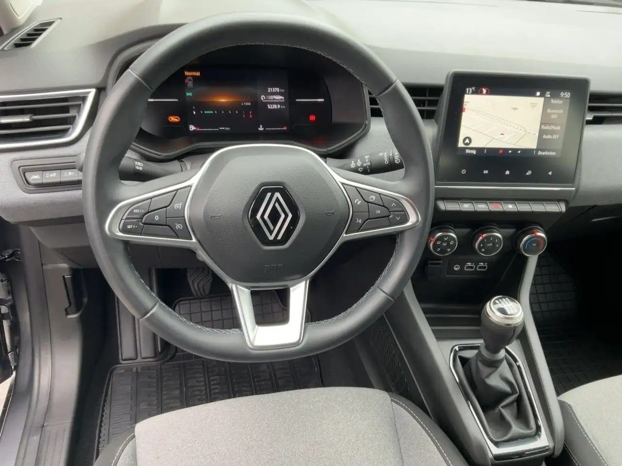 Renault Clio EVOLUTION TCe 90 — معرض صور السيارة 10