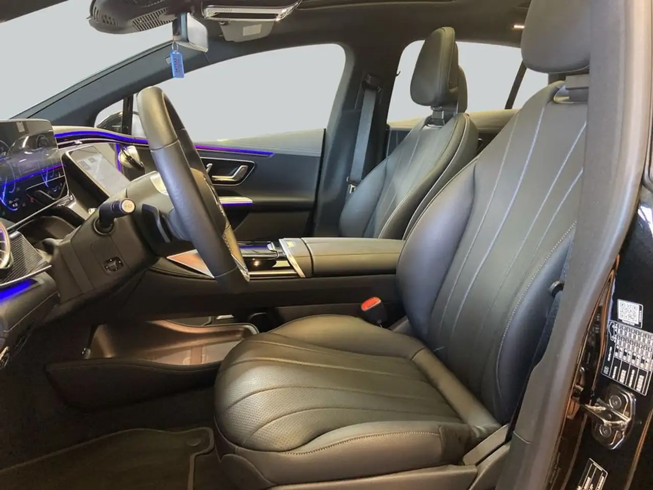 Mercedes-Benz EQE 300 EQE — Galería del vehículo 11