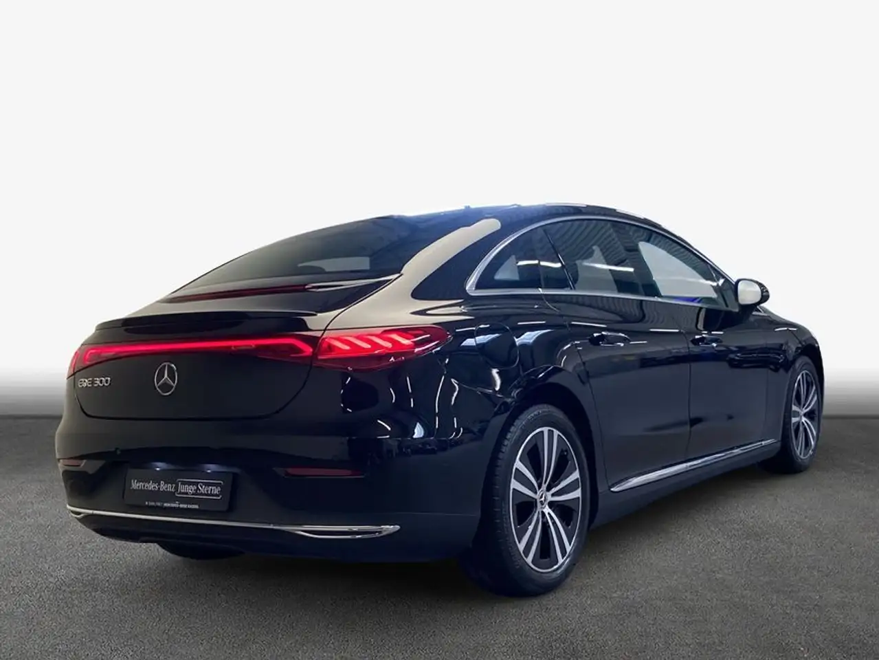 Mercedes-Benz EQE 300 EQE — Galería del vehículo 2
