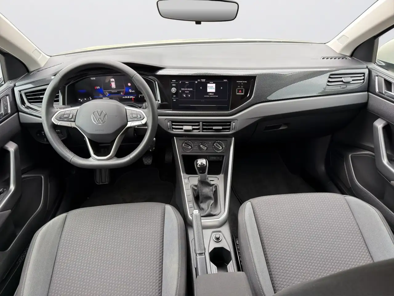 Volkswagen Taigo Life 1.0 TSI 5-Gang LED/PDC/LANE ASSIST — Vehicle gallery 15