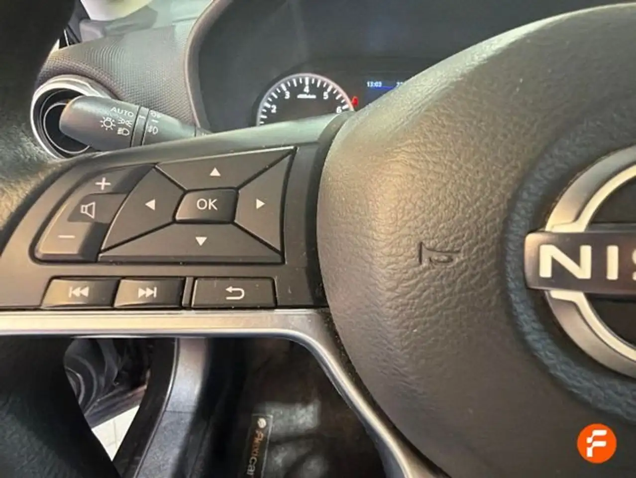 Nissan Juke DIG-T 84 kW (114 CV) 6M/T Acenta — معرض صور السيارة 14