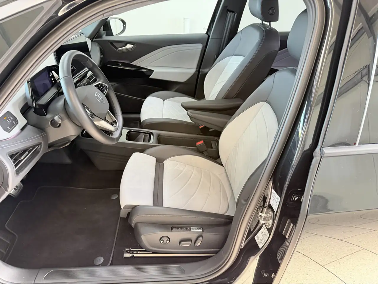 Volkswagen ID.3 Pro Move SHZ KAMERA NAVI ACC FACEL. LED — Galería del vehículo 10