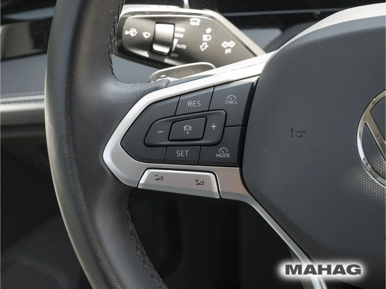 Volkswagen Passat Variant Passat Business 1.5 eTSI LED Navi ParkAssist+ Re — معرض صور السيارة 23