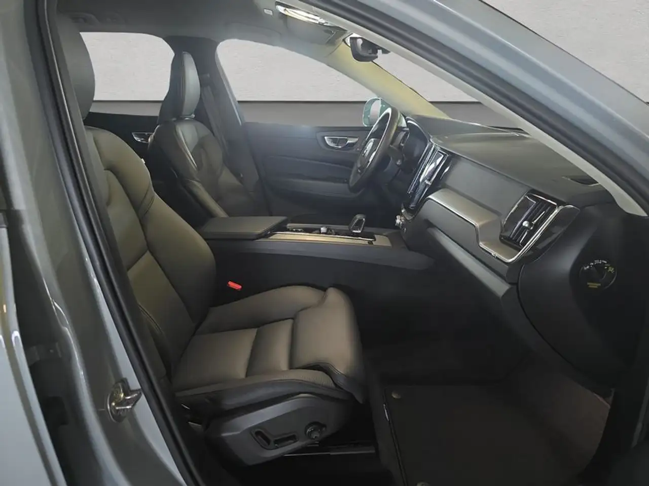 Volvo XC60 XC60 B5 B AWD Core — Galería del vehículo 15