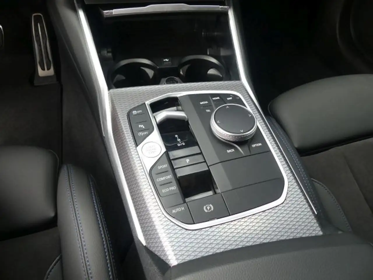 BMW 318 i Tour M Sportpak. AHK°ACC*Ad.LED°el.Sitze+M — معرض صور السيارة 12