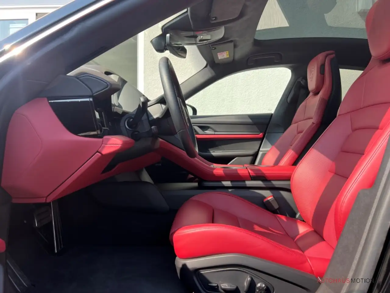 Porsche Taycan Turbo Chrono Matrix Bose HUD Pano 20'LM Beifahrer- — Vehicle gallery 11