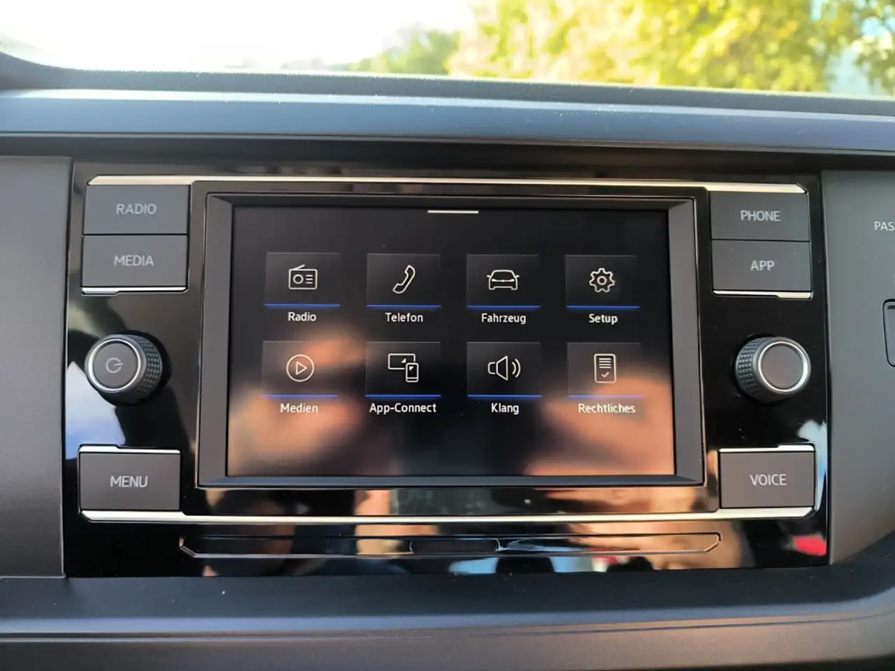 Volkswagen Polo VI 1.0+Klimaanlage+LED+FSE+el.Fensterheber — Vehicle gallery 10