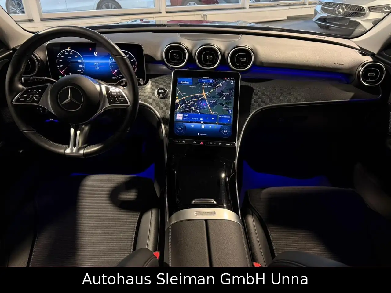 Mercedes-Benz C 180 T Avantgarde /Digital Light/MBUX/OLED — Galería del vehículo 9