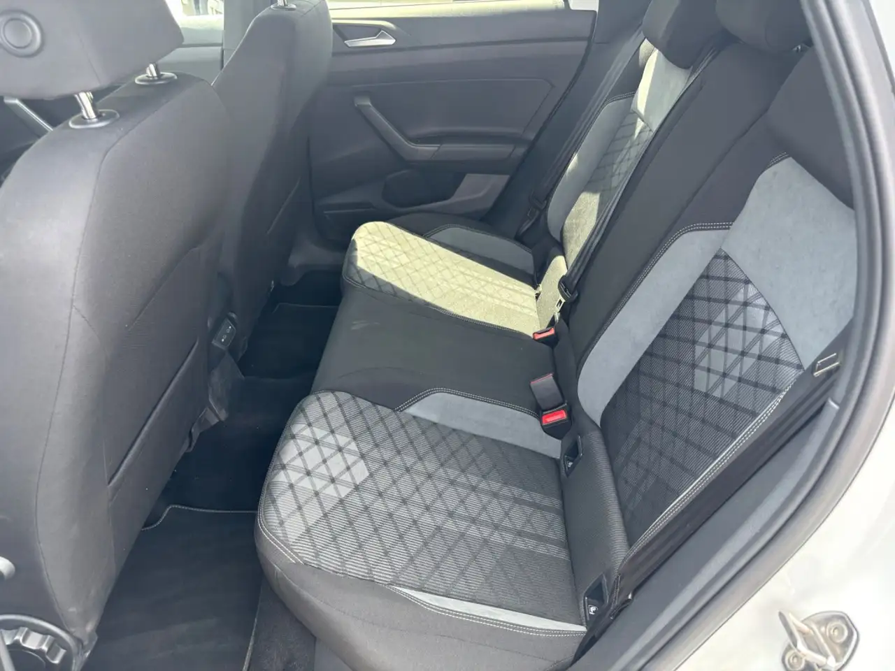 Volkswagen Taigo DSG R-Line,Black Style,Navi,Kamera,ACC,LED — معرض صور السيارة 10