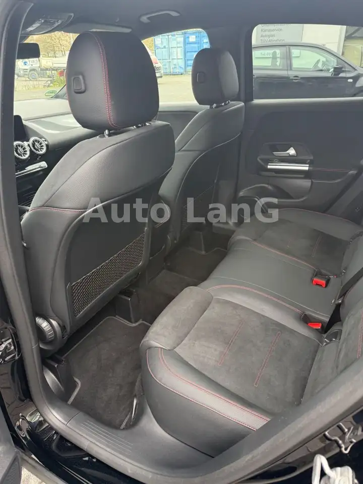 Mercedes-Benz GLA 200 AMG Line NAVI LED AHK KAMERA PDC SHZ — Vehicle gallery 14