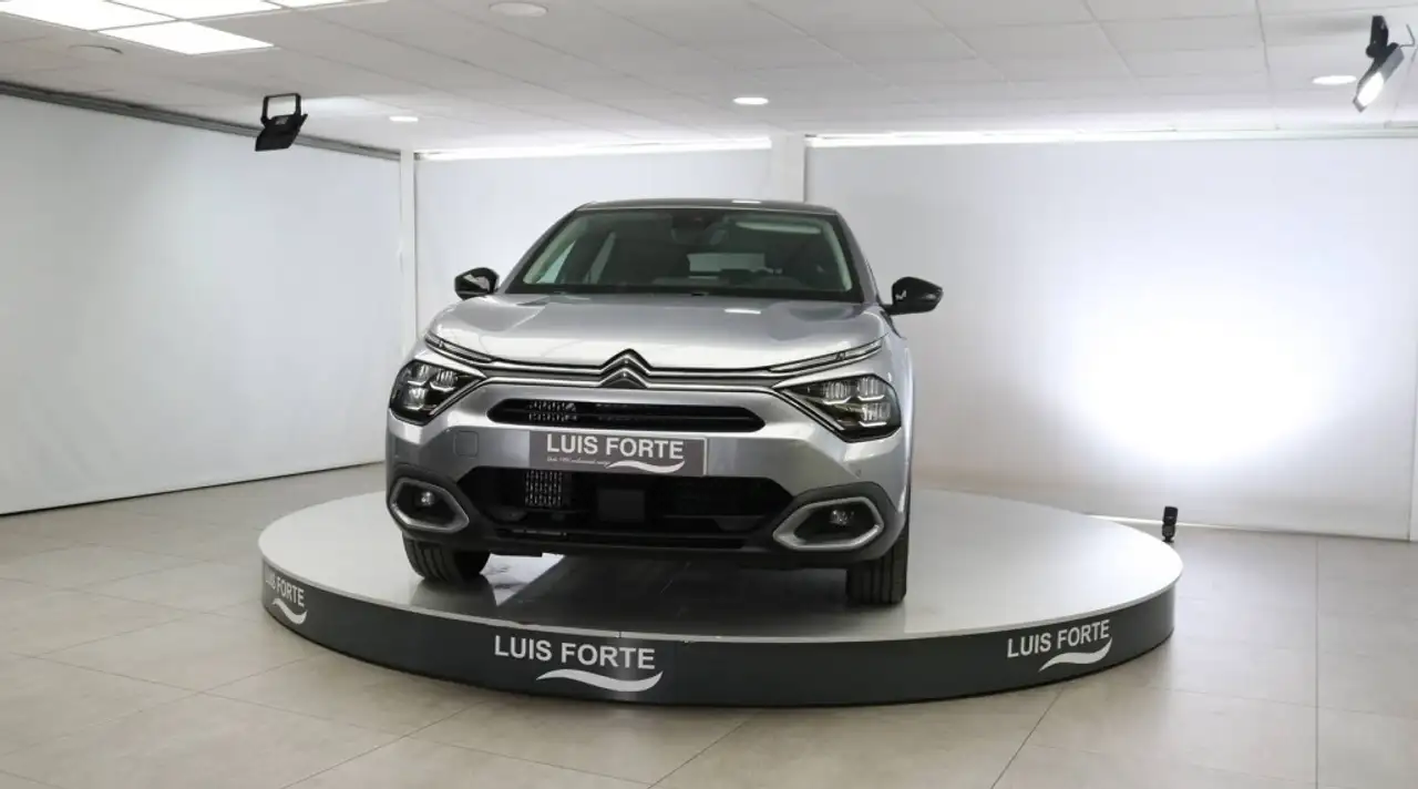 Citroen C4 1.2 PureTech Shine S&S 130 — Galería del vehículo 8