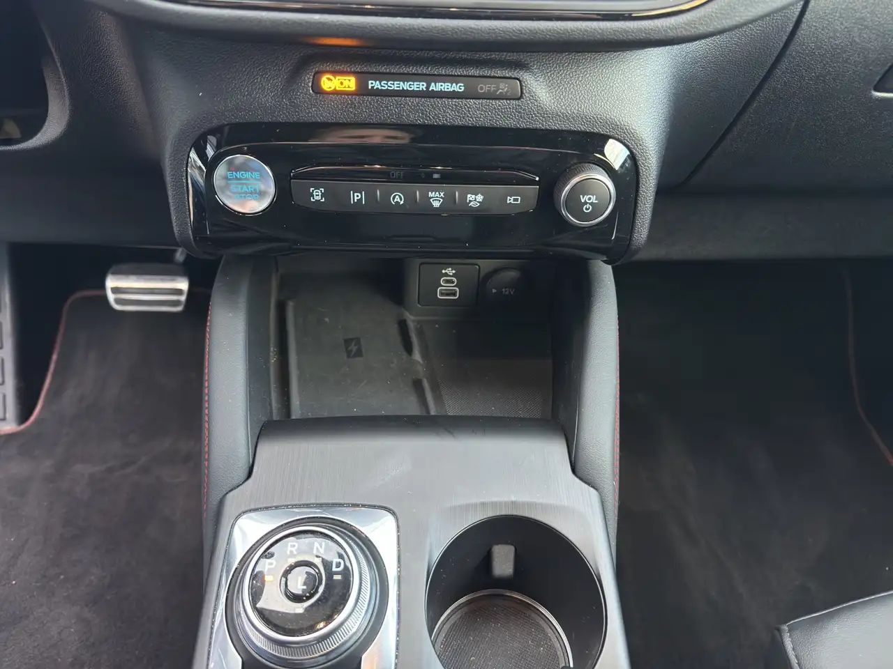 Ford Kuga ST-Line X Aut.*360GRAD*LED-MATRIX*NAVI*GRA*WINTER- — Vehicle gallery 23