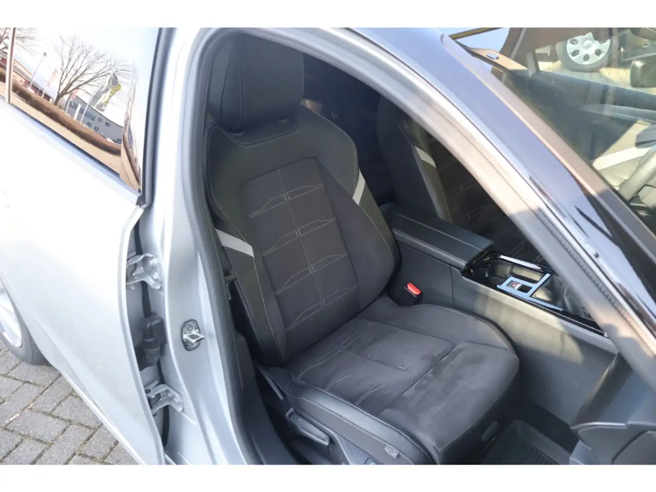 Opel Astra L GS Line 1.2 Turbo UPE: 35.246 € digitales Cockpi — Galería del vehículo 10