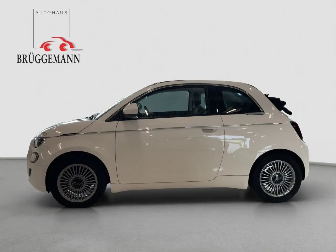 Fiat 500e Cabrio 42 kWh + Stylepaket — معرض صور السيارة 3