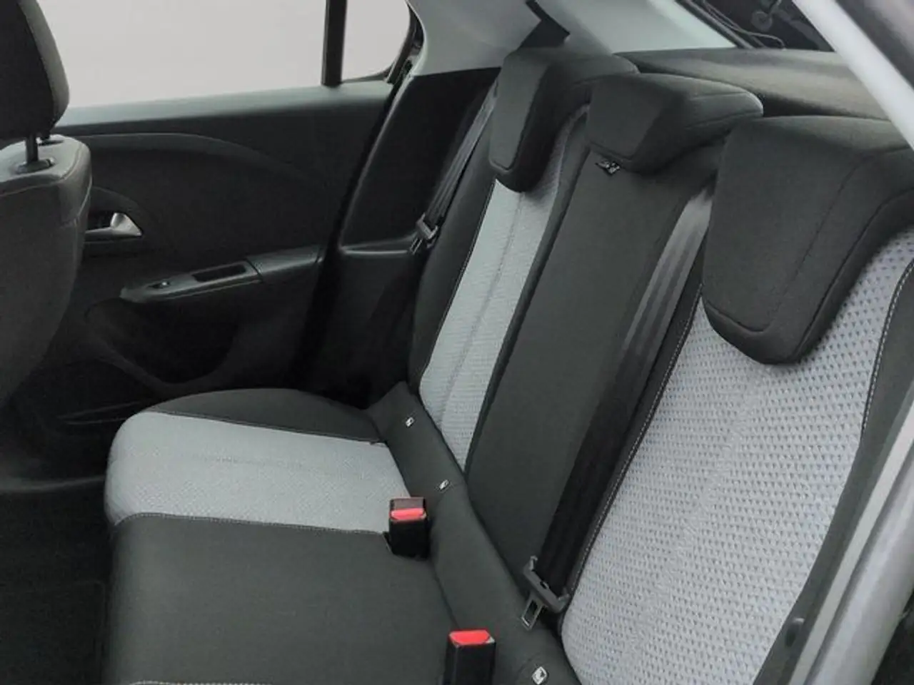 Opel Corsa 1.2 Facelift+Sitzheiz+LED+Allwetter+Kamera — Galerie du véhicule 9