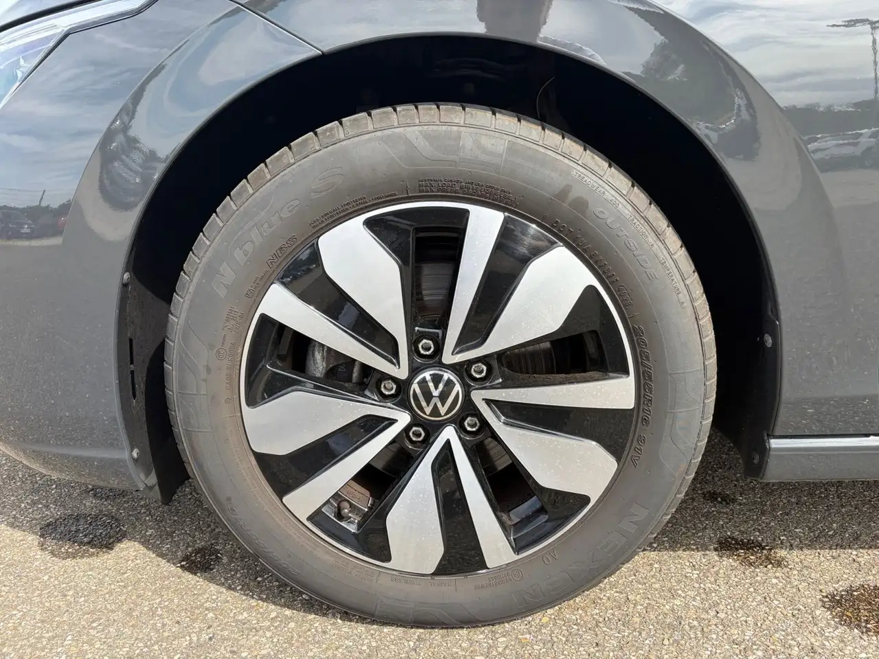 Volkswagen Golf VIII 1.0 TSI Move LED — معرض صور السيارة 18